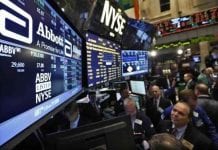 Indeks Berjangka AS Turun Pasca Aksi Jual Logam Mulia Menjelang Laporan Pendapatan