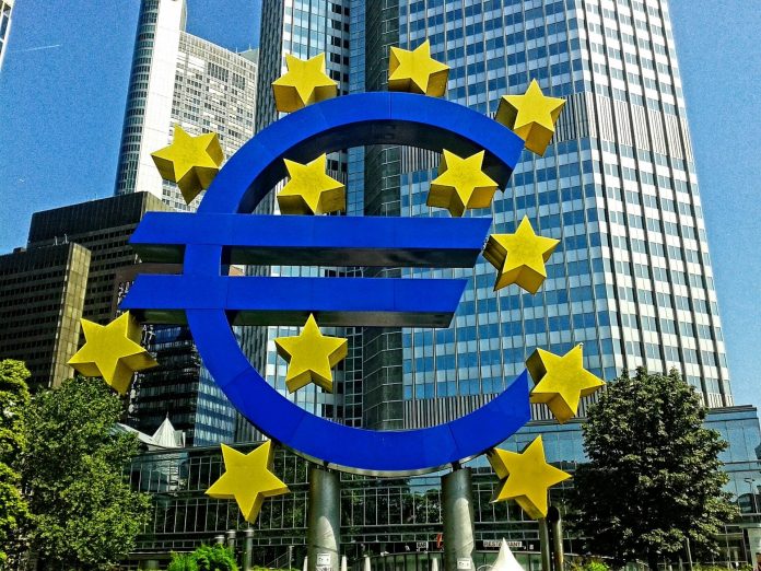 euro menguat
