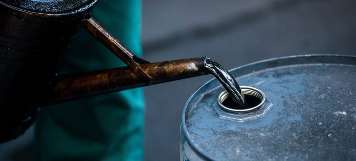 Harga Minyak Turun Lagi
