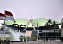 Indonesia Menunggu Omnibus Law, Bukan Pilpres AS