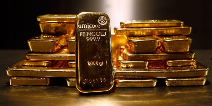 Harga emas turun jelang FOMC
