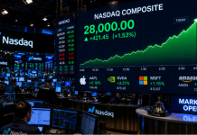 NASDAQ siap tembus rekor baru 28000 , Waspada profit taking.